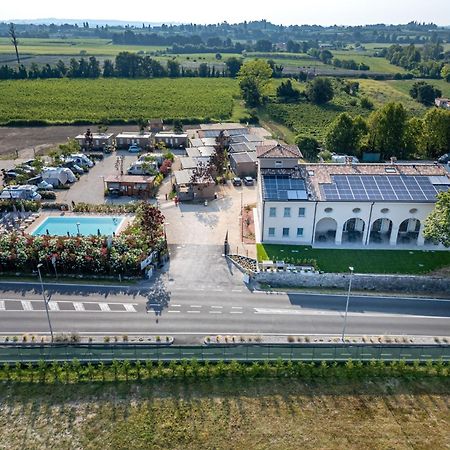 I Campi Wine Relais Ξενοδοχείο Ronchi  Εξωτερικό φωτογραφία