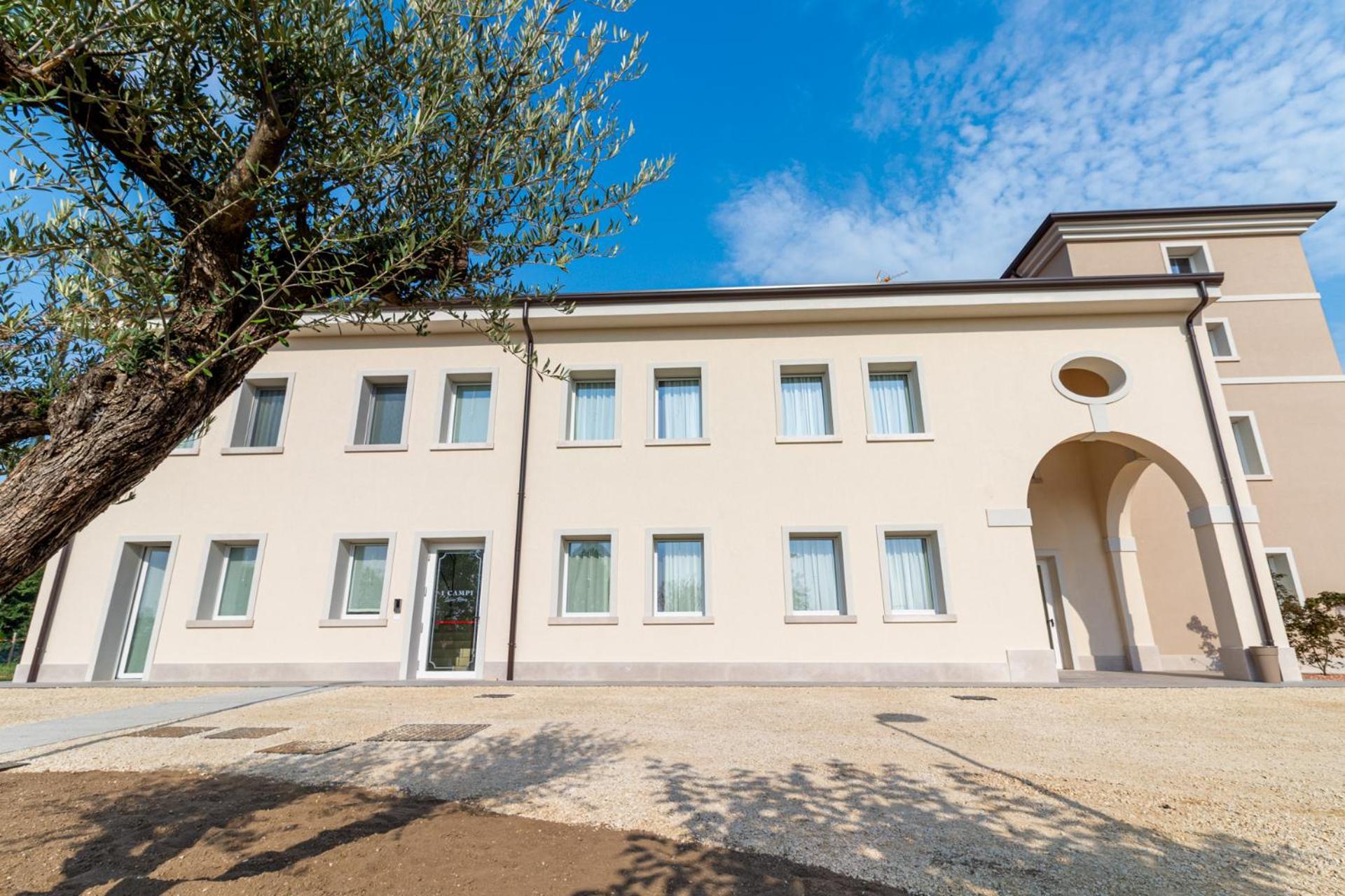 I Campi Wine Relais Ξενοδοχείο Ronchi  Εξωτερικό φωτογραφία